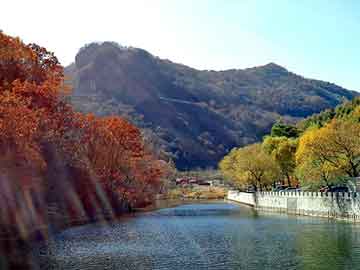 正版澳门天天开彩大全，井冈山索道